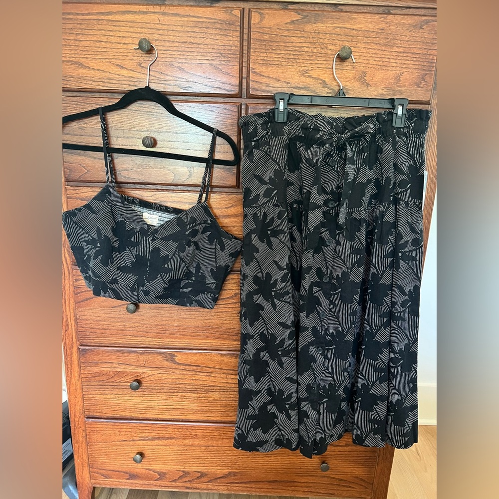Universal Threads Floral Black Bra top and skirt